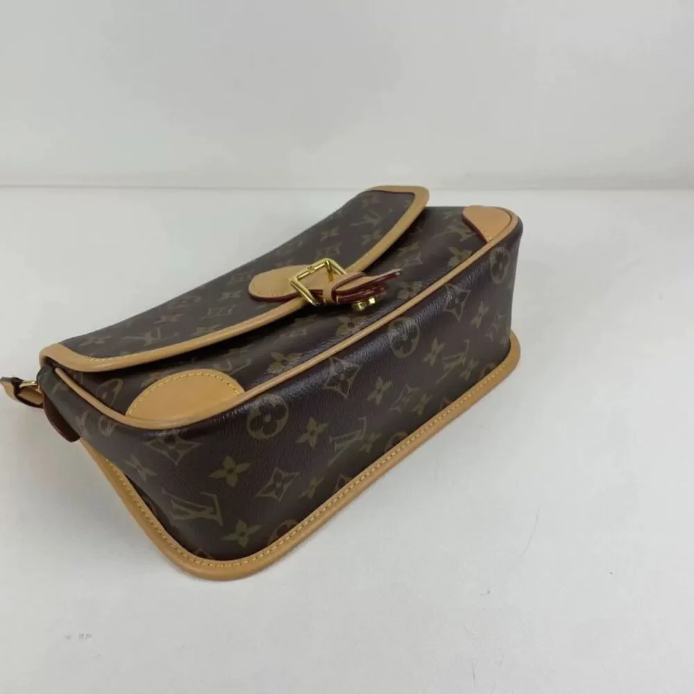 Louis Vuitton Women Pre-Loved Bag Very Good Condition